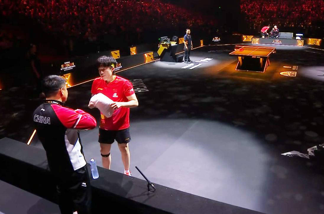 夺冠热门再现神勇，击败对手领先的简单介绍