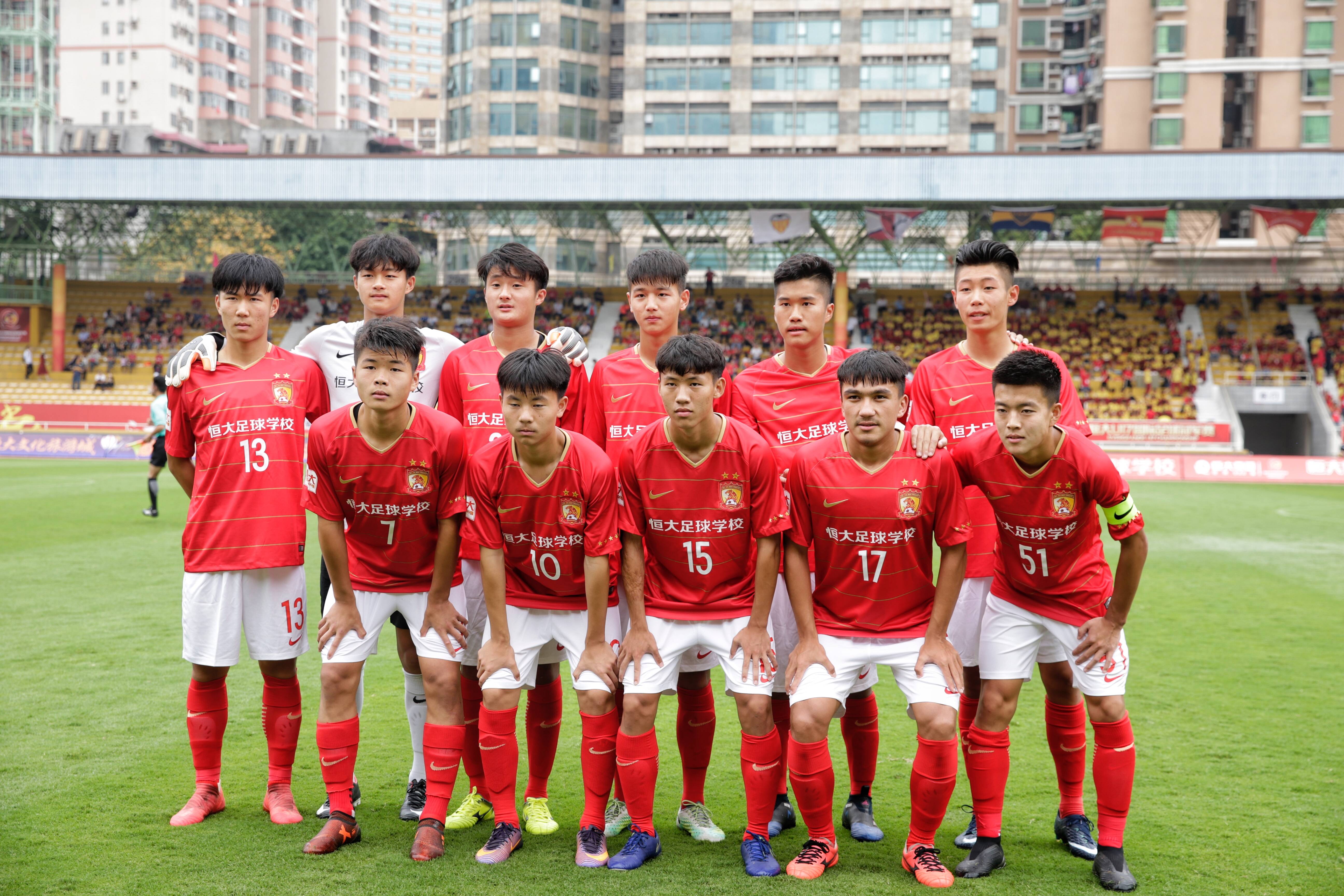 开元棋牌-恒大外援表现出色，助球队雄霸赛场(篮球上场队员死几个人)