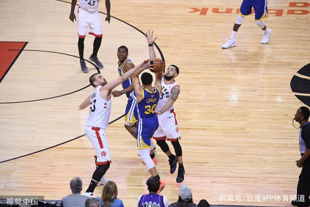 猛龙队激烈对抗对手,成功逆转实现惊人战绩的英语